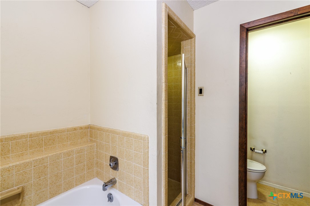 209 Coventry Lane Seguin, TX 78155 - Photo 22 of 48 Master