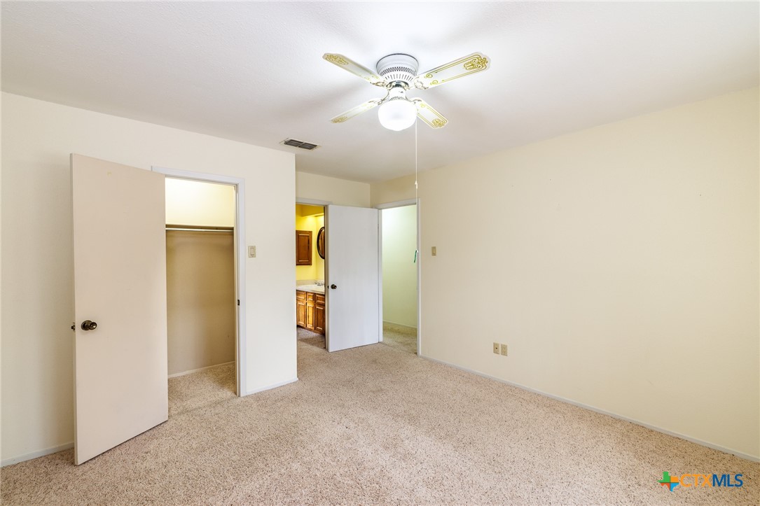 209 Coventry Lane Seguin, TX 78155 - Photo 32 of 48