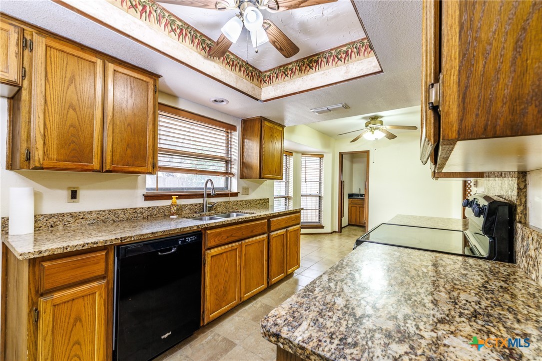 209 Coventry Lane Seguin, TX 78155 - Photo 8 of 48