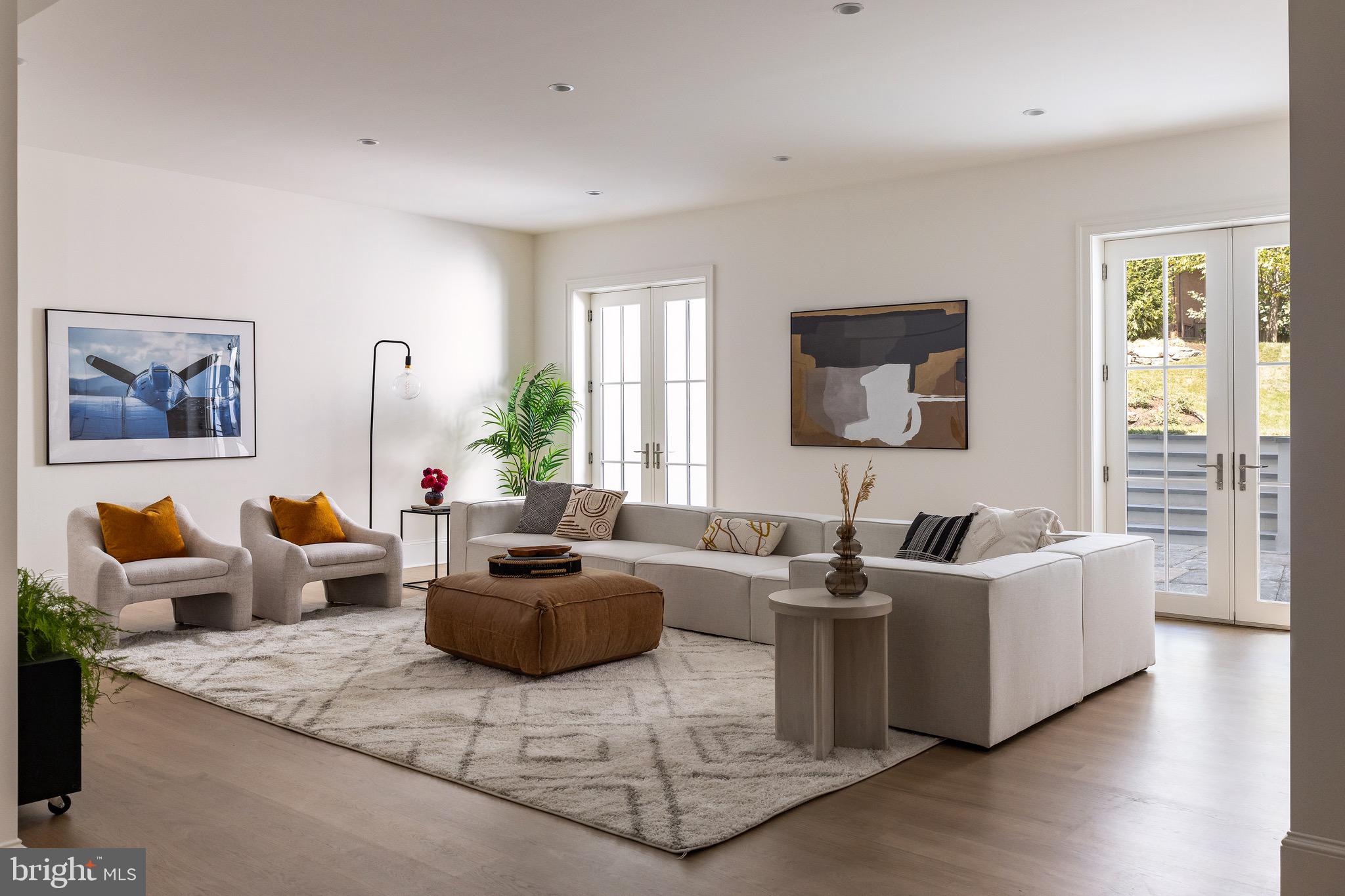 2934 Ellicott Terrace Northwest Washington, DC 20008 - Photo 46 of 55 a living room with furniture and a large window