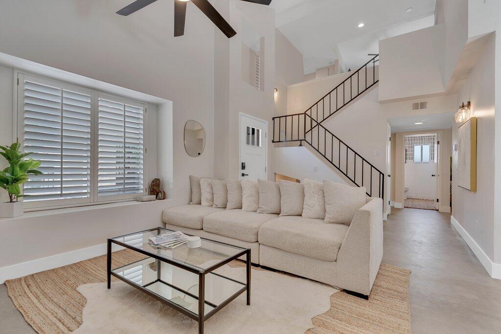 46352 Willow Lane Indio, CA 92201 - Photo 20 of 131 a living room with furniture