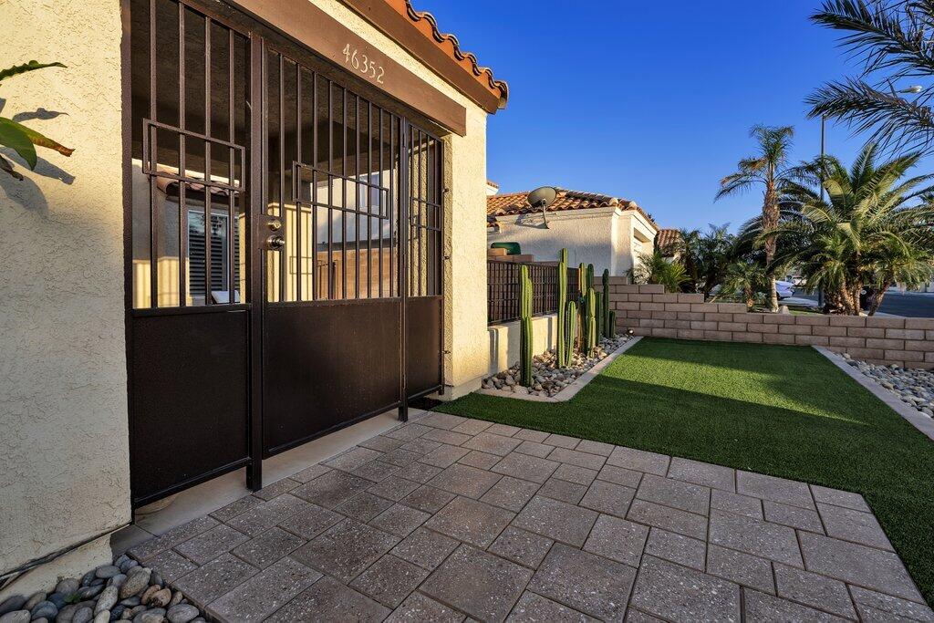 46352 Willow Lane Indio, CA 92201 - Photo 10 of 131 a view of a back yard of the house