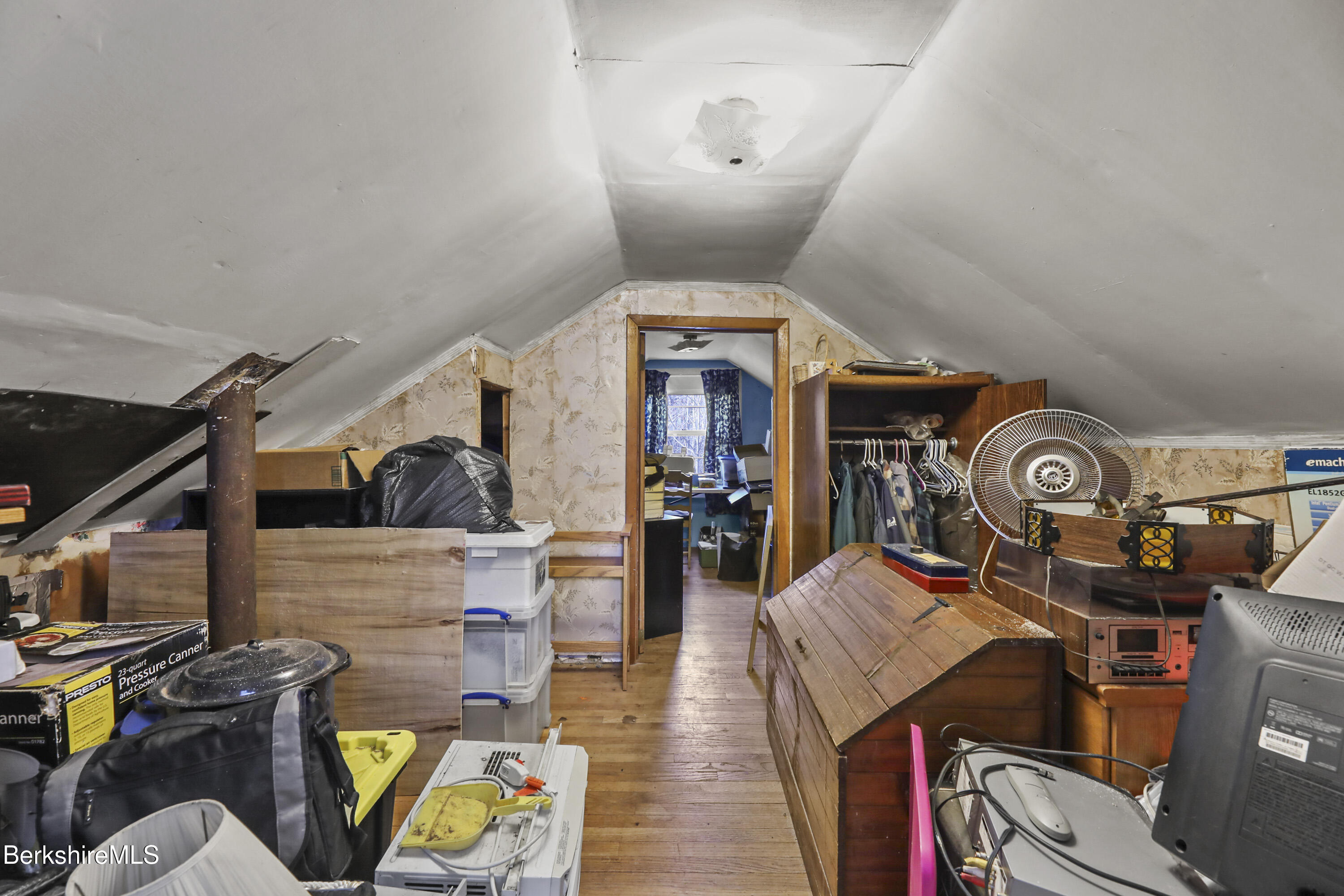 1952 Old Rte 9 Windsor, MA 01270 - Photo 12 of 19 75 Second Floor