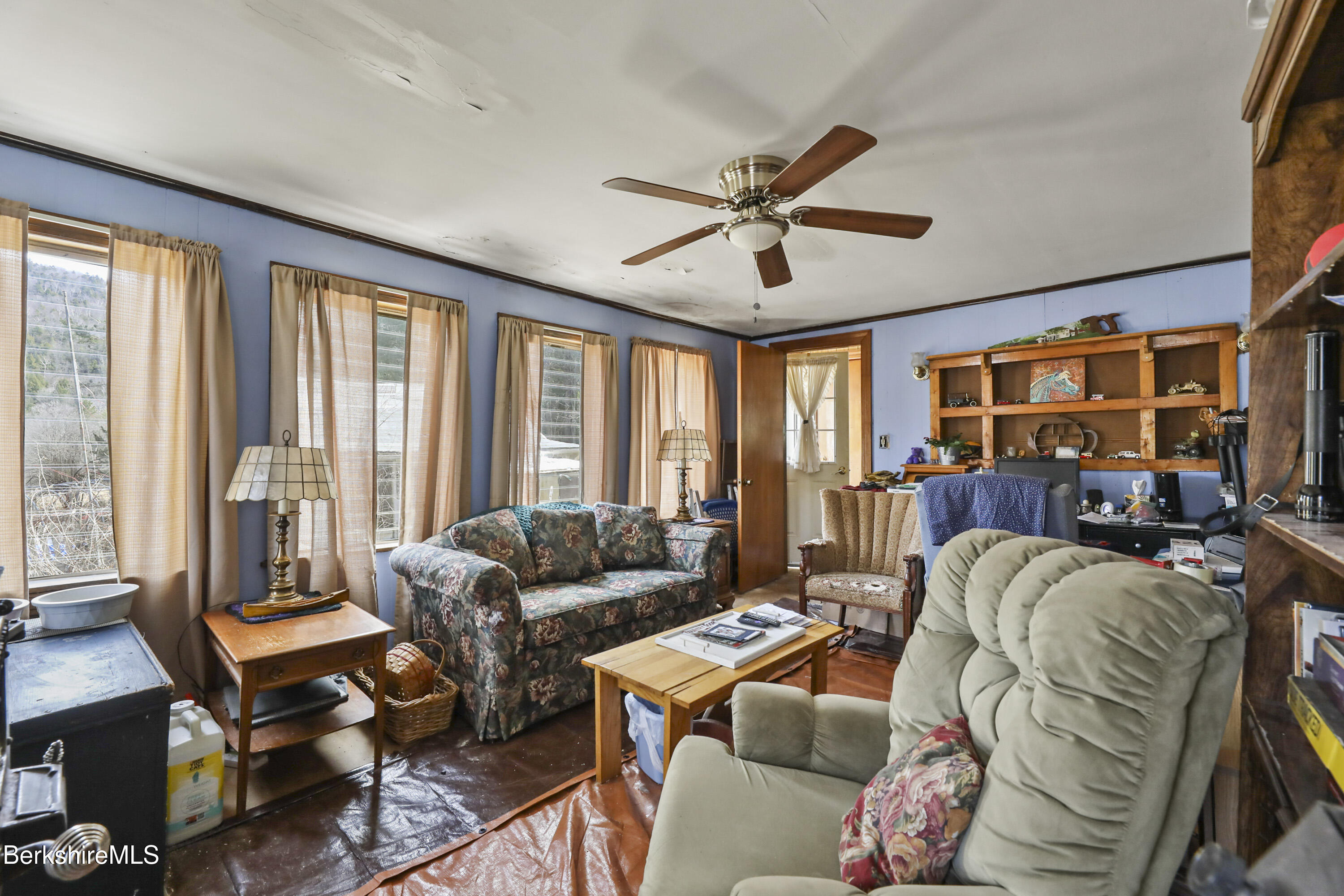 1952 Old Rte 9 Windsor, MA 01270 - Photo 3 of 19 25 Family Room