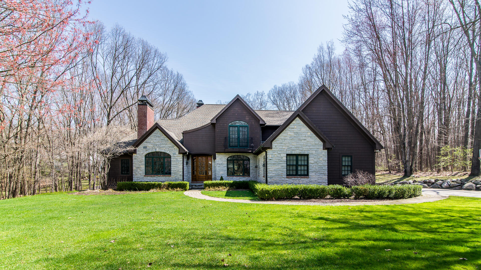 8472 Webster Hills Road Dexter, MI 48130 - Photo 1 of 50 000