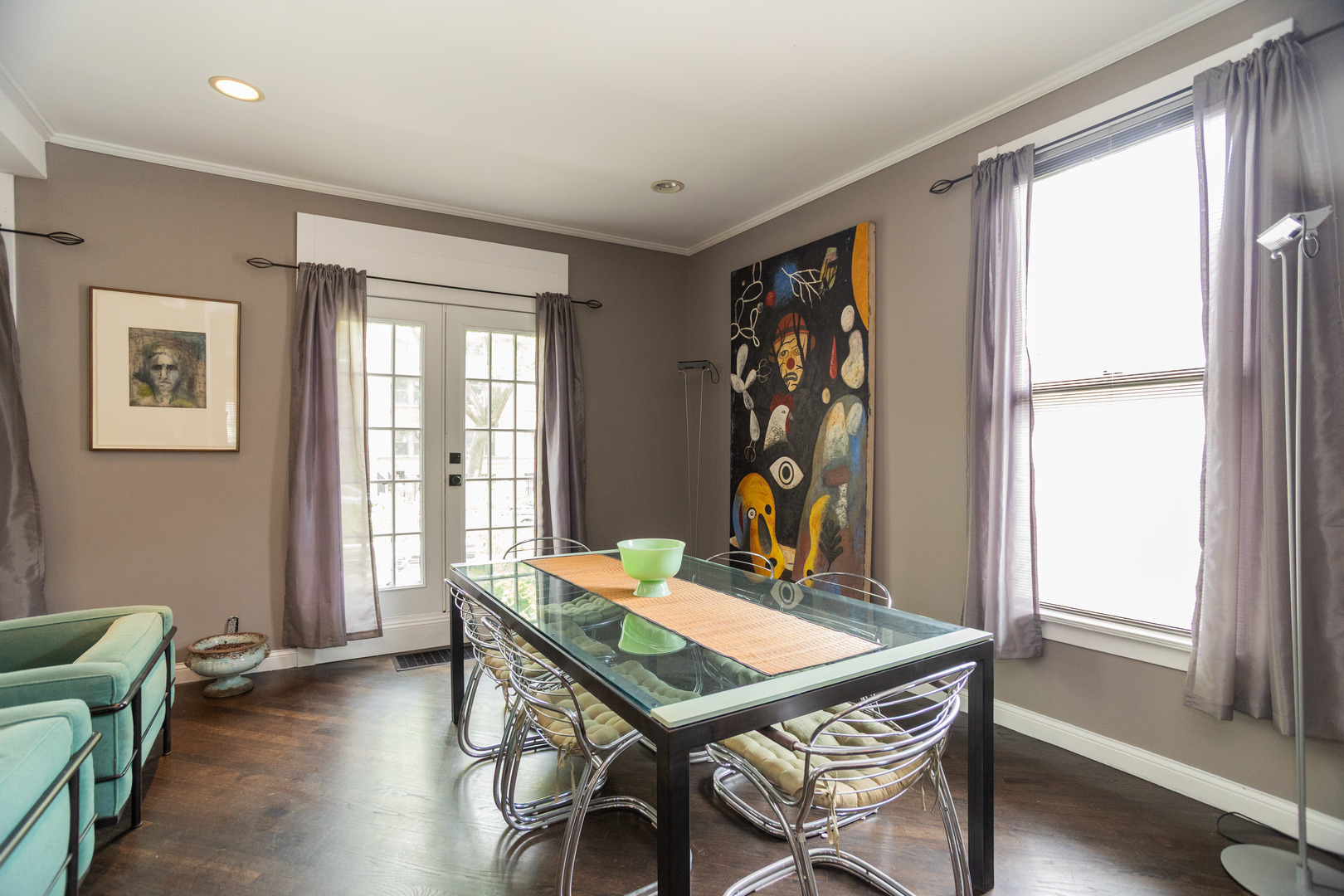 1663 West Farwell Avenue Chicago, IL 60626 - Photo 6 of 29 a view of a dining room with furniture and window