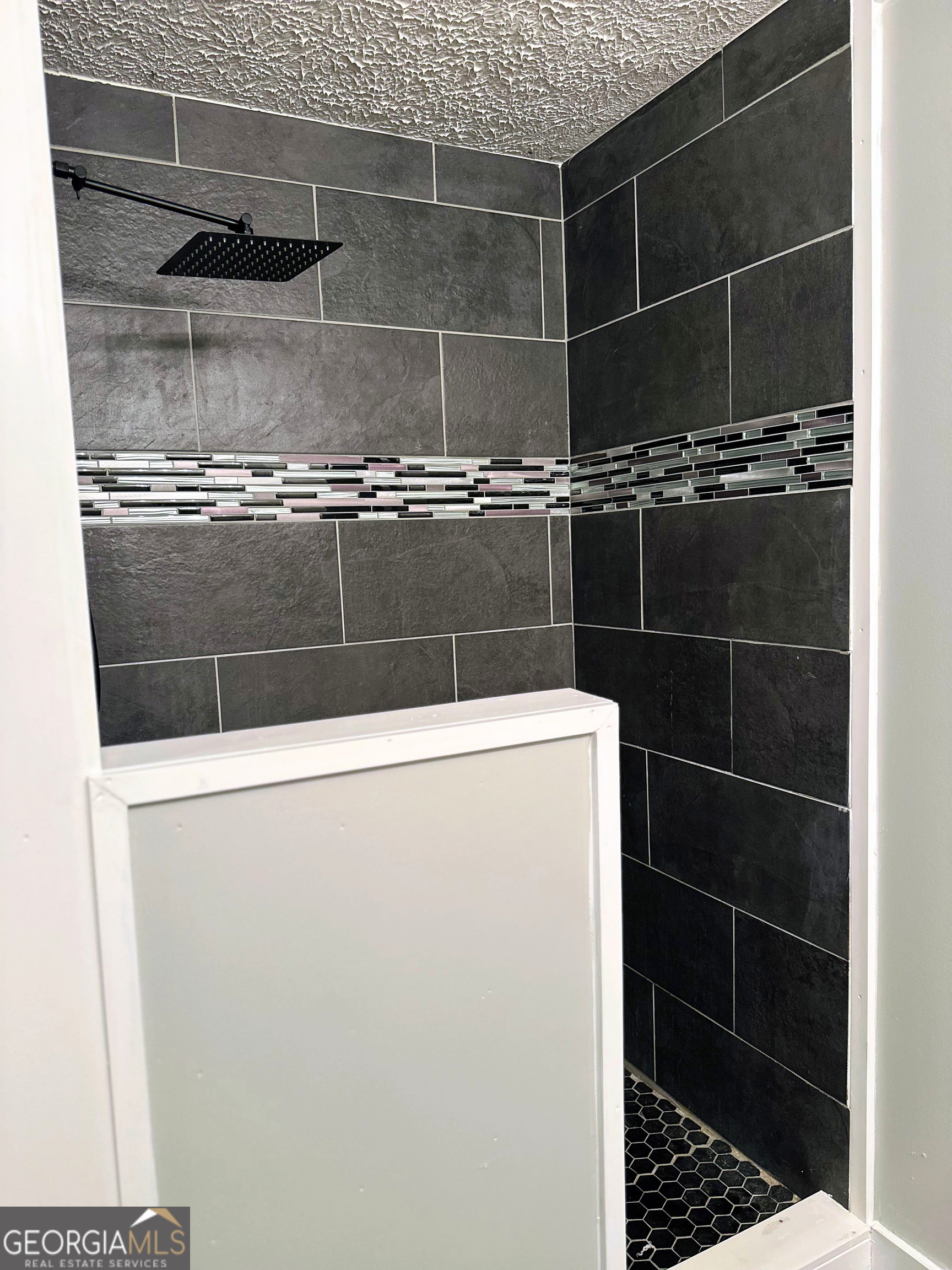 1391 Blue Springs Road Buckhead, GA 30625 - Photo 28 of 36 a view of washer and dryer