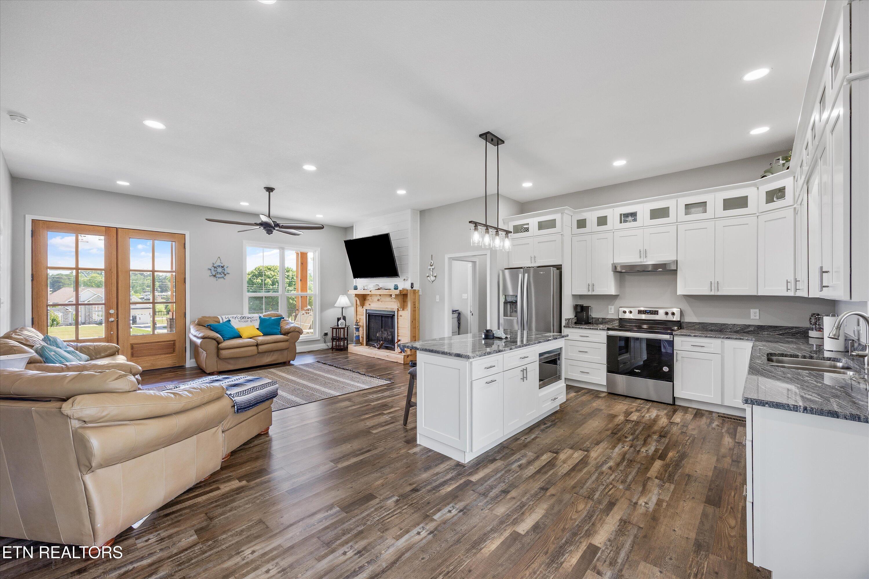 487 Peninsula Pointe Rutledge, TN 37861 - Photo 14 of 42 14-487 Peninsula Pointe -10