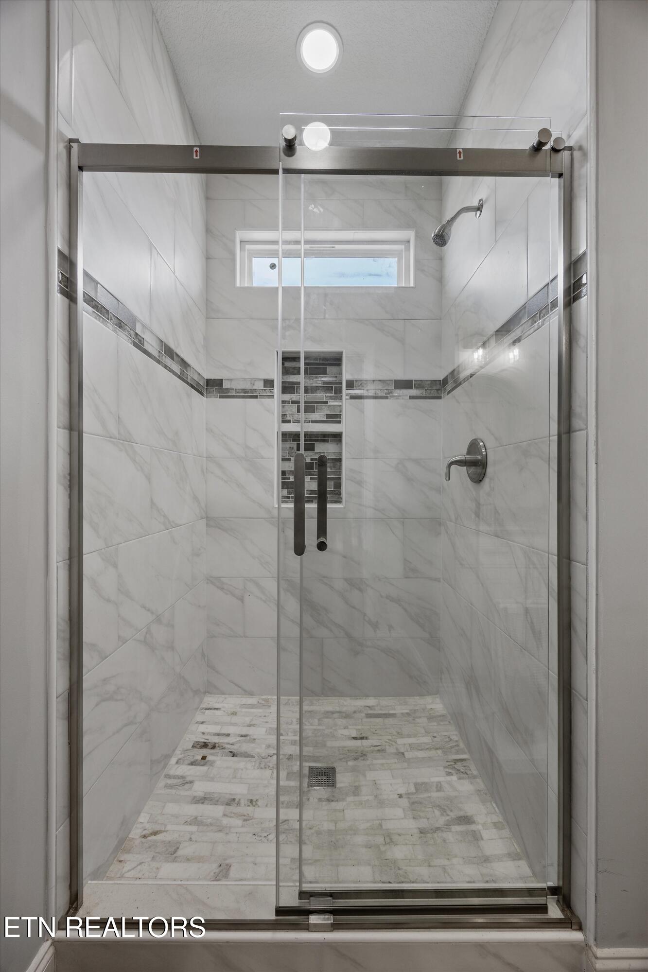 487 Peninsula Pointe Rutledge, TN 37861 - Photo 19 of 42 19-487 Peninsula Pointe -15