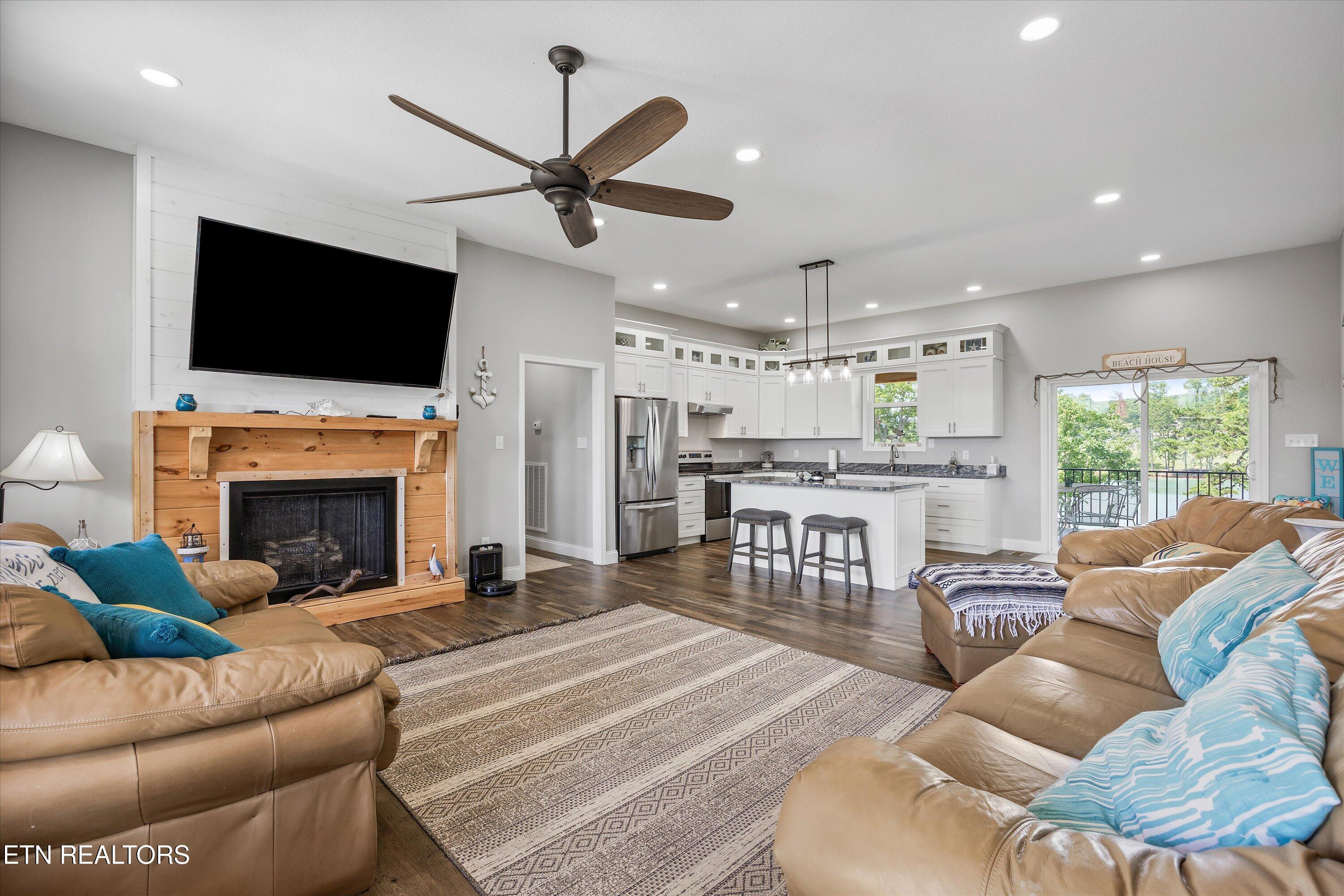 487 Peninsula Pointe Rutledge, TN 37861 - Photo 6 of 42 06-487 Peninsula Pointe -02