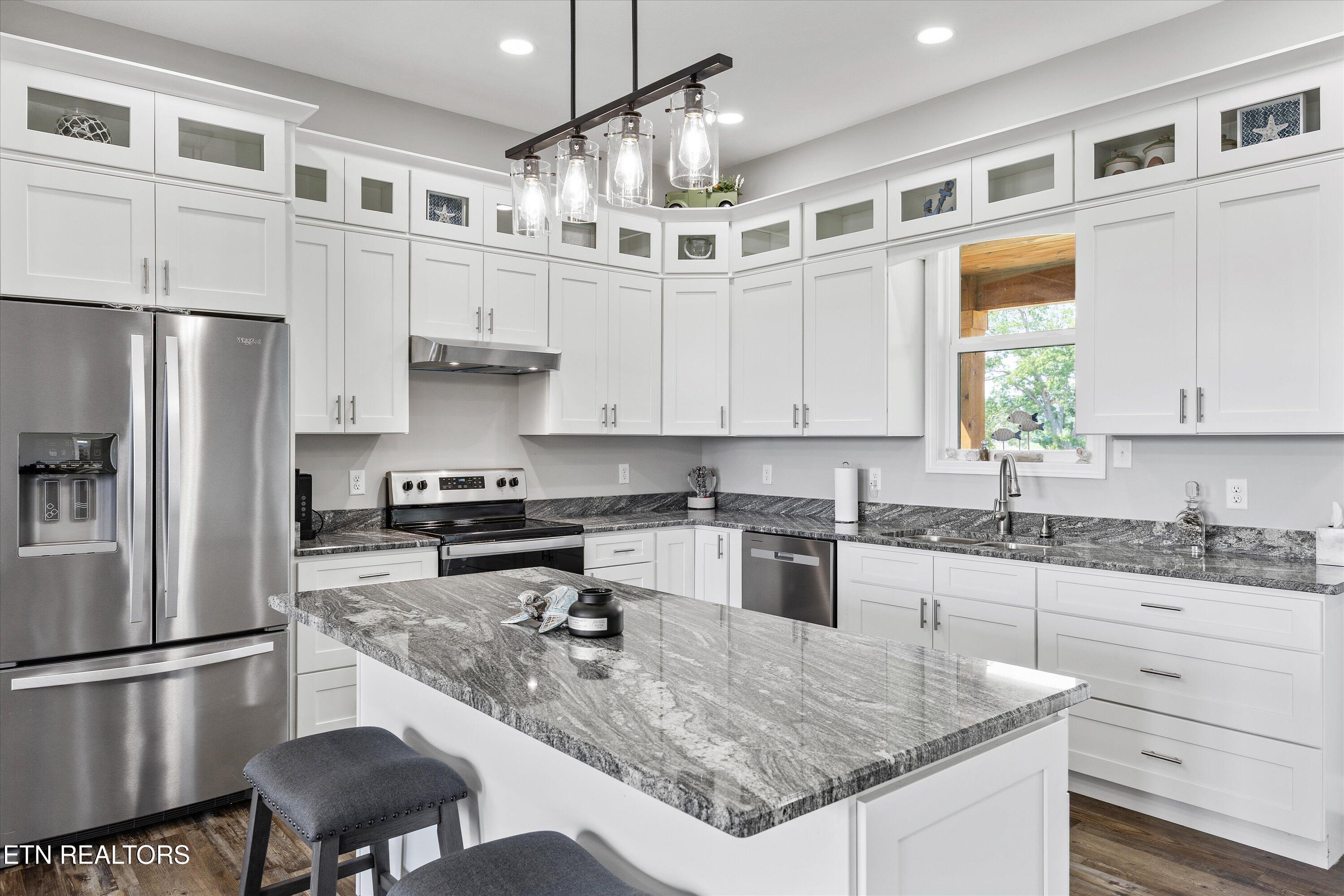 487 Peninsula Pointe Rutledge, TN 37861 - Photo 9 of 42 09-487 Peninsula Pointe -05