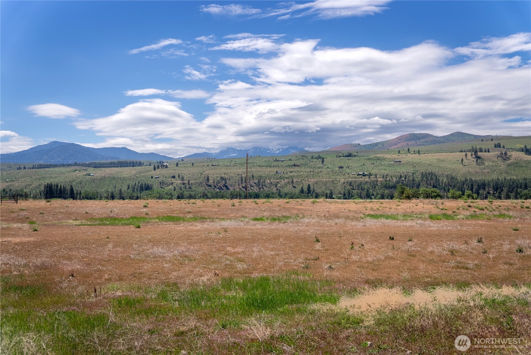 567 Twisp-Winthrop Eastside Road Winthrop, WA 98862 - Photo 11 of 33