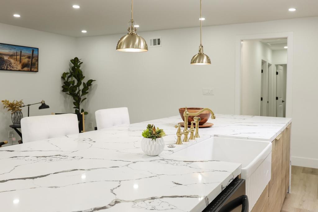 4380 Rolfe Road San Diego, CA 92117 - Photo 5 of 68