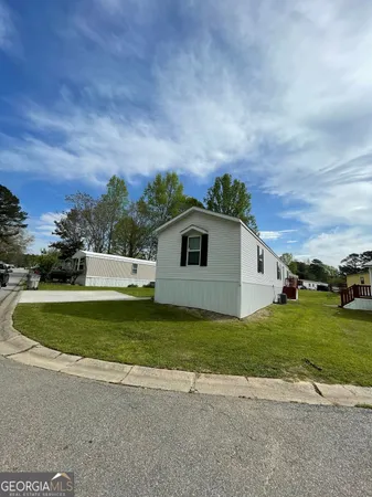 $105,000 | 390 Malibu Drive, Fayetteville, GA 30214