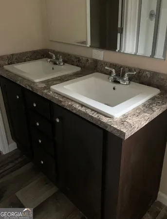 $105,000 | 390 Malibu Drive, Fayetteville, GA 30214