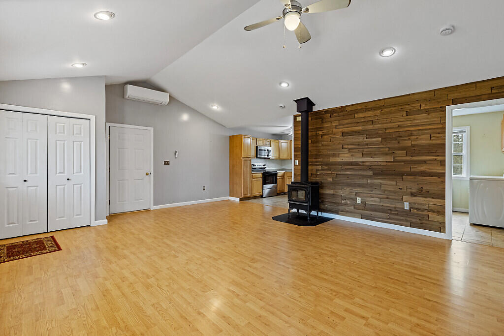 11 Trask Road Benton, ME 04901 - Photo 9 of 40 Livingroom