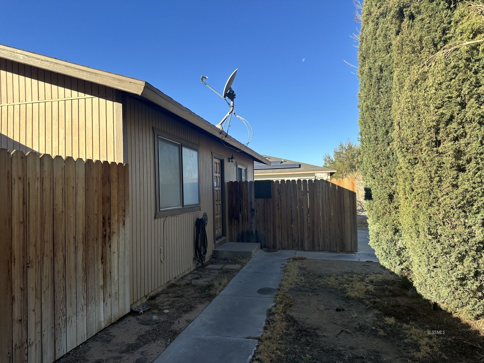 225 South Valley Street Ridgecrest, CA 93555 - Photo 4 of 6