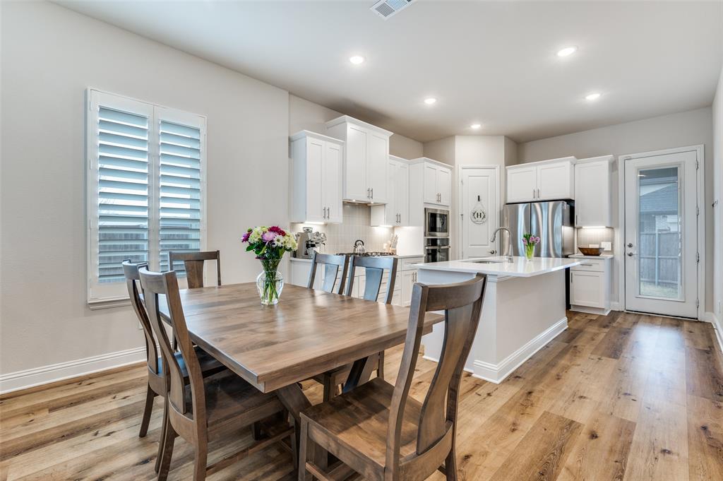 10990 Prairie Rose Road Frisco, TX 75035 - Photo 3 of 25