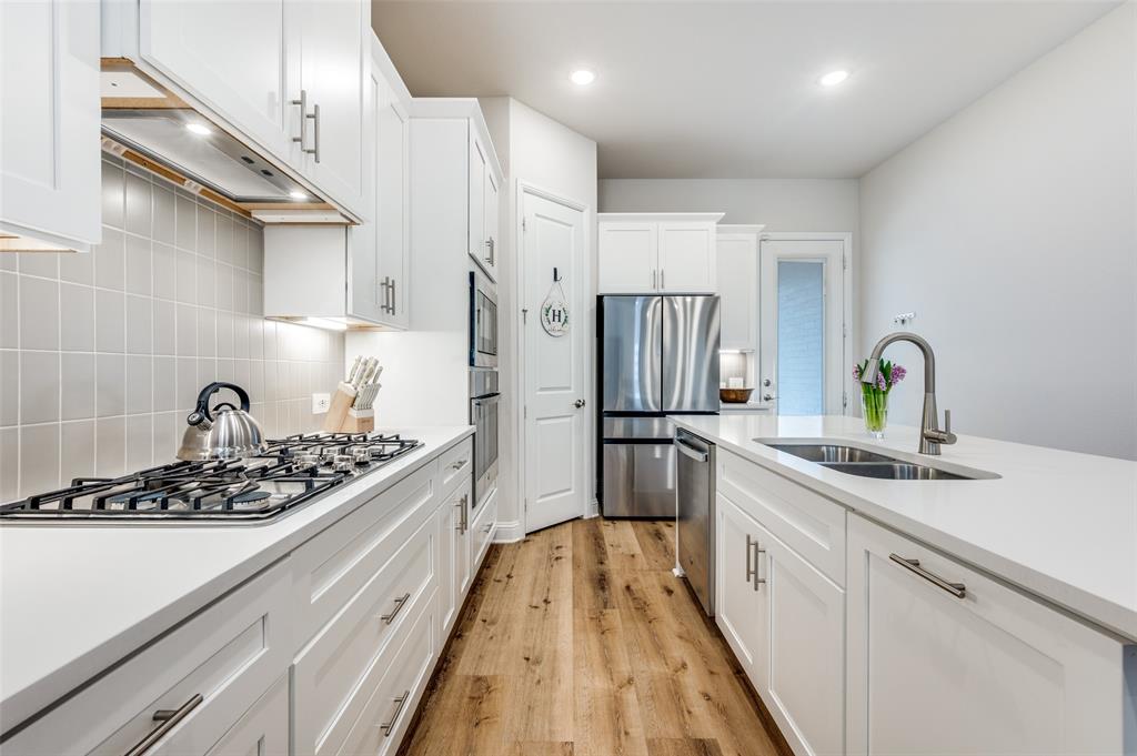 10990 Prairie Rose Road Frisco, TX 75035 - Photo 5 of 25