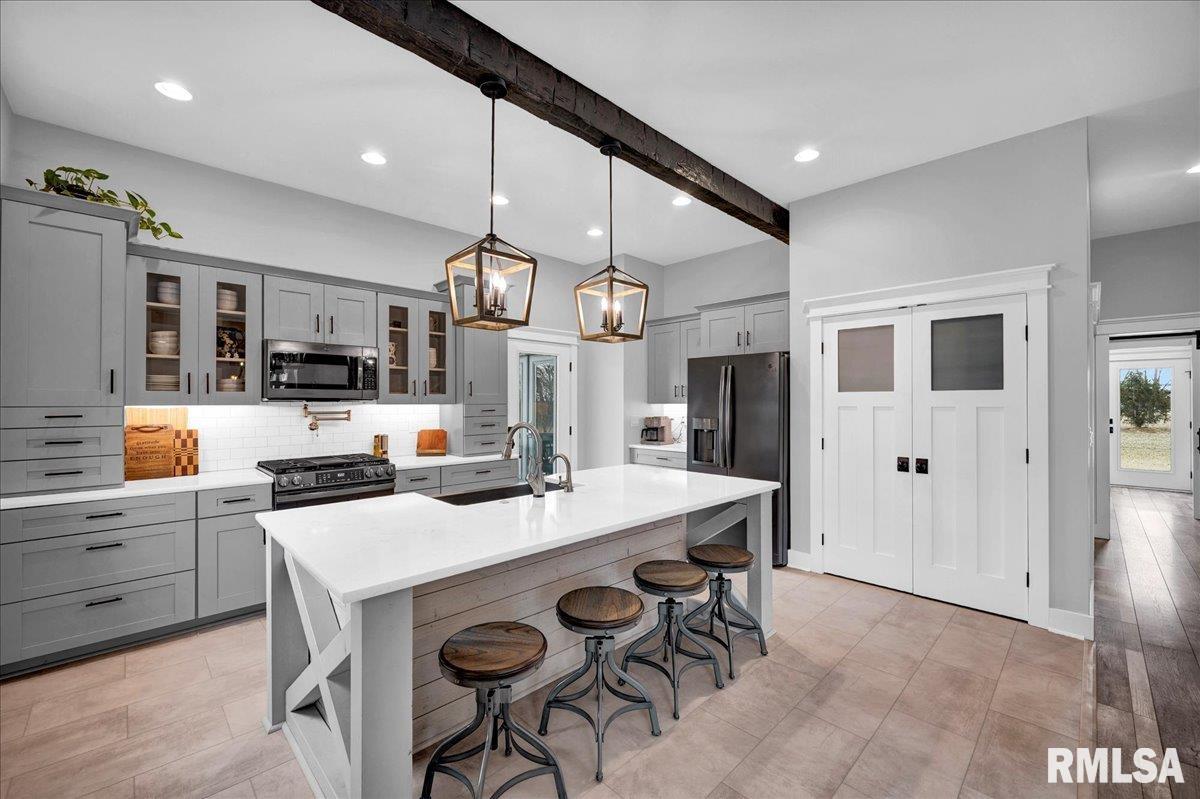 687 Northfork Road Metamora, IL 61548 - Photo 13 of 71