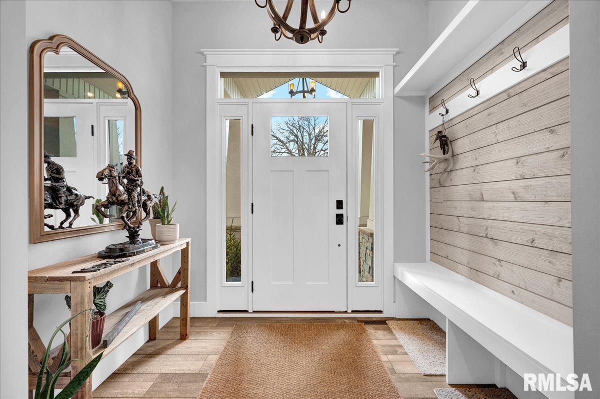 687 Northfork Road Metamora, IL 61548 - Photo 5 of 71