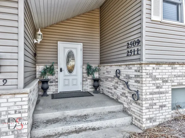 $459,000 | 2511 Reynolds Manor Drive, Unit 2511, Ottawa, IL 61350