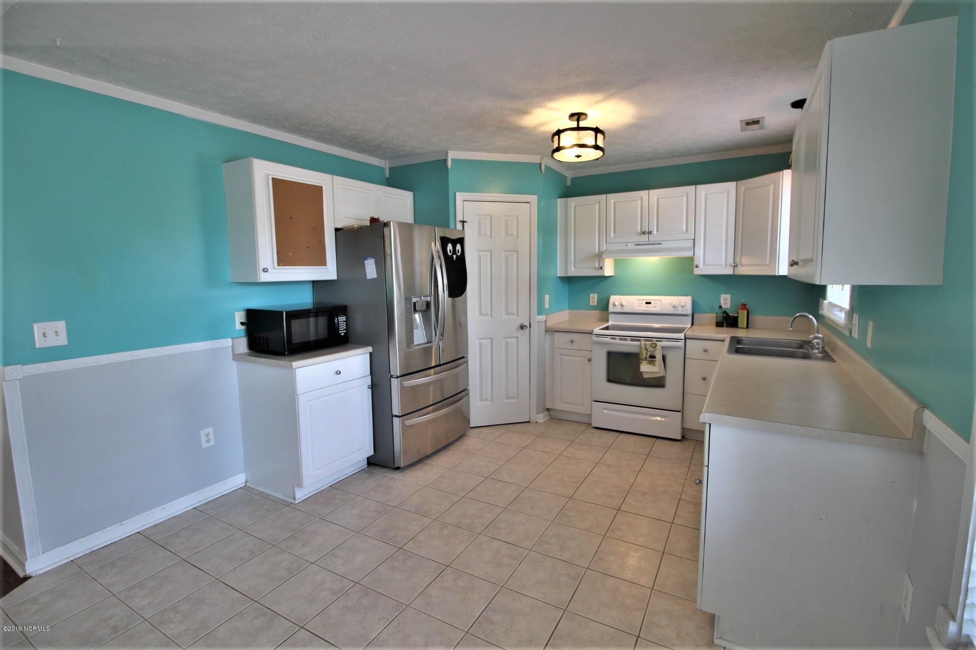 211 Foxhall Road Newport, NC 28570 - Photo 17 of 49 IMG_4850