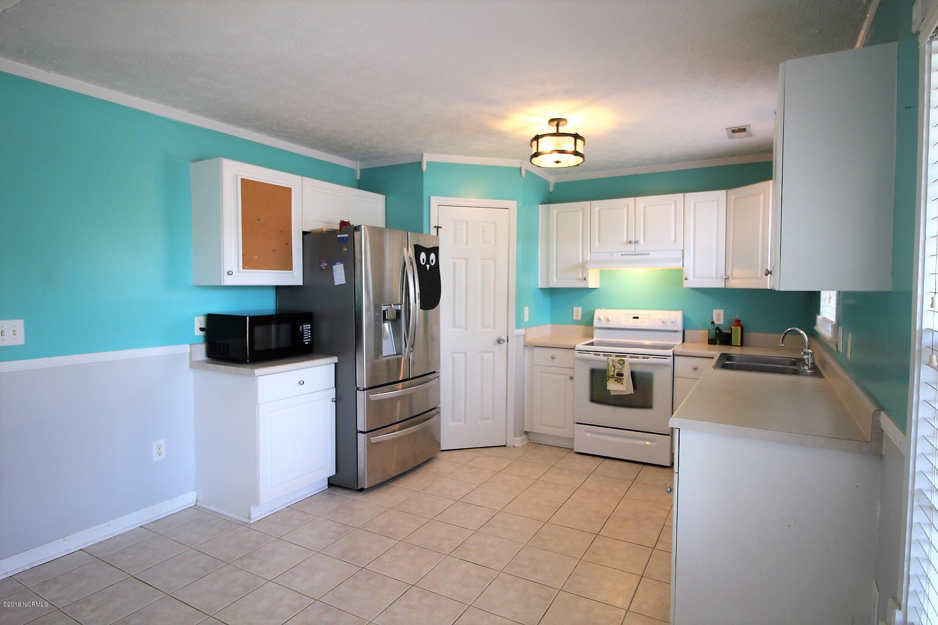 211 Foxhall Road Newport, NC 28570 - Photo 18 of 49 IMG_4822