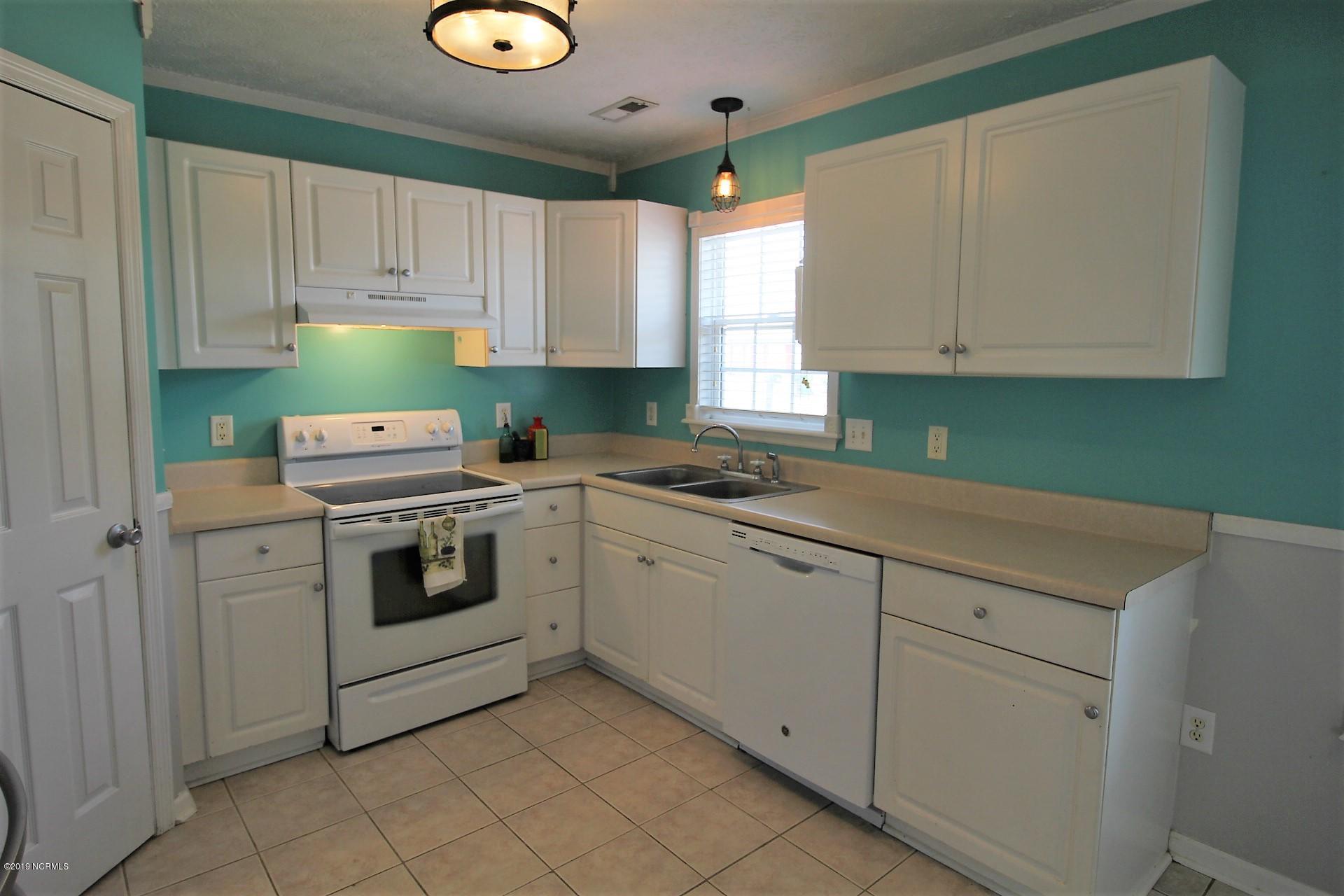 211 Foxhall Road Newport, NC 28570 - Photo 21 of 49 IMG_4829