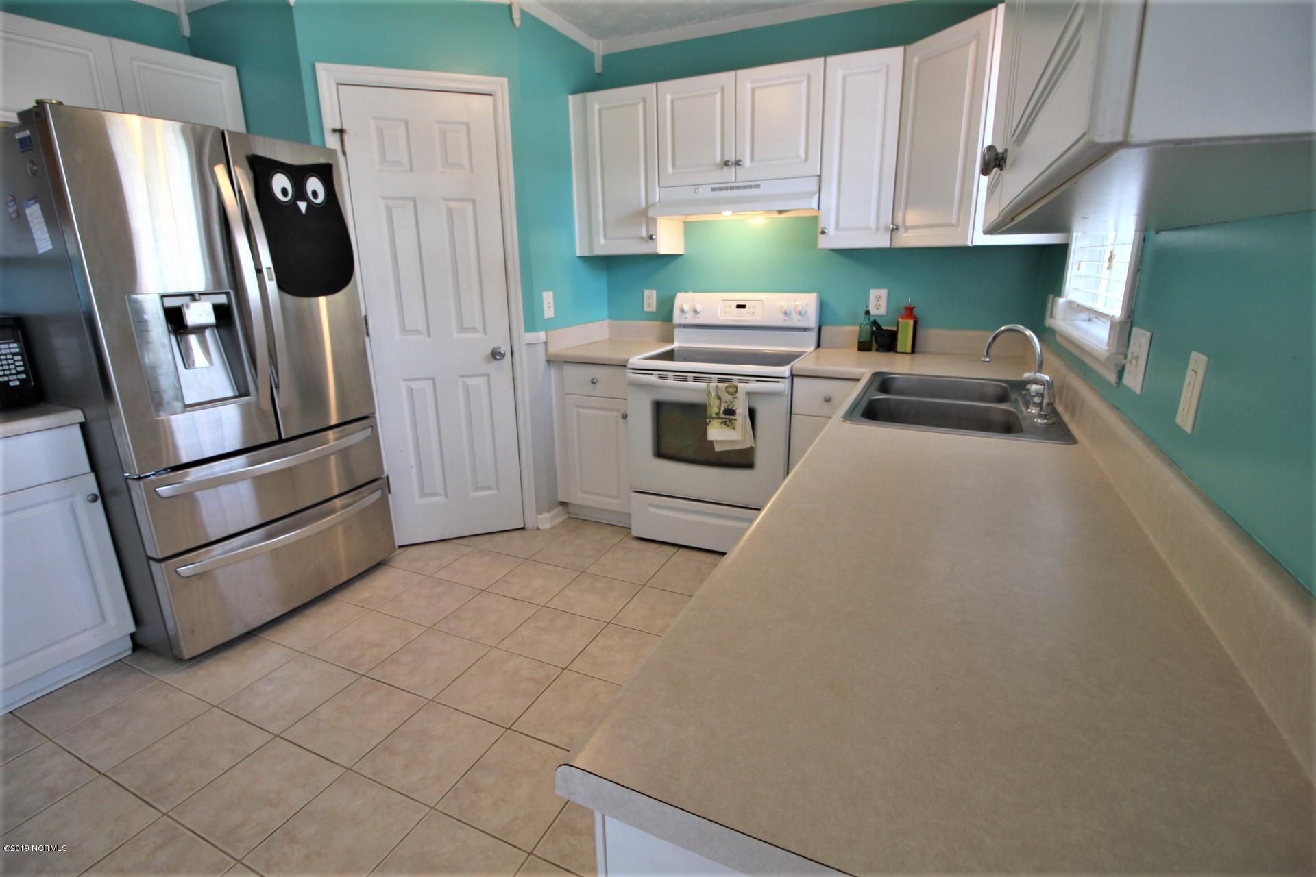 211 Foxhall Road Newport, NC 28570 - Photo 25 of 49 Plenty of counter space