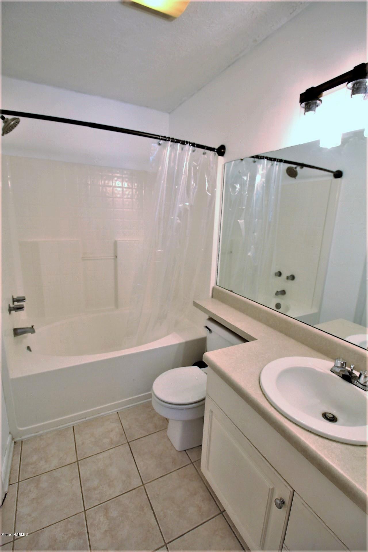 211 Foxhall Road Newport, NC 28570 - Photo 39 of 49 Master bath
