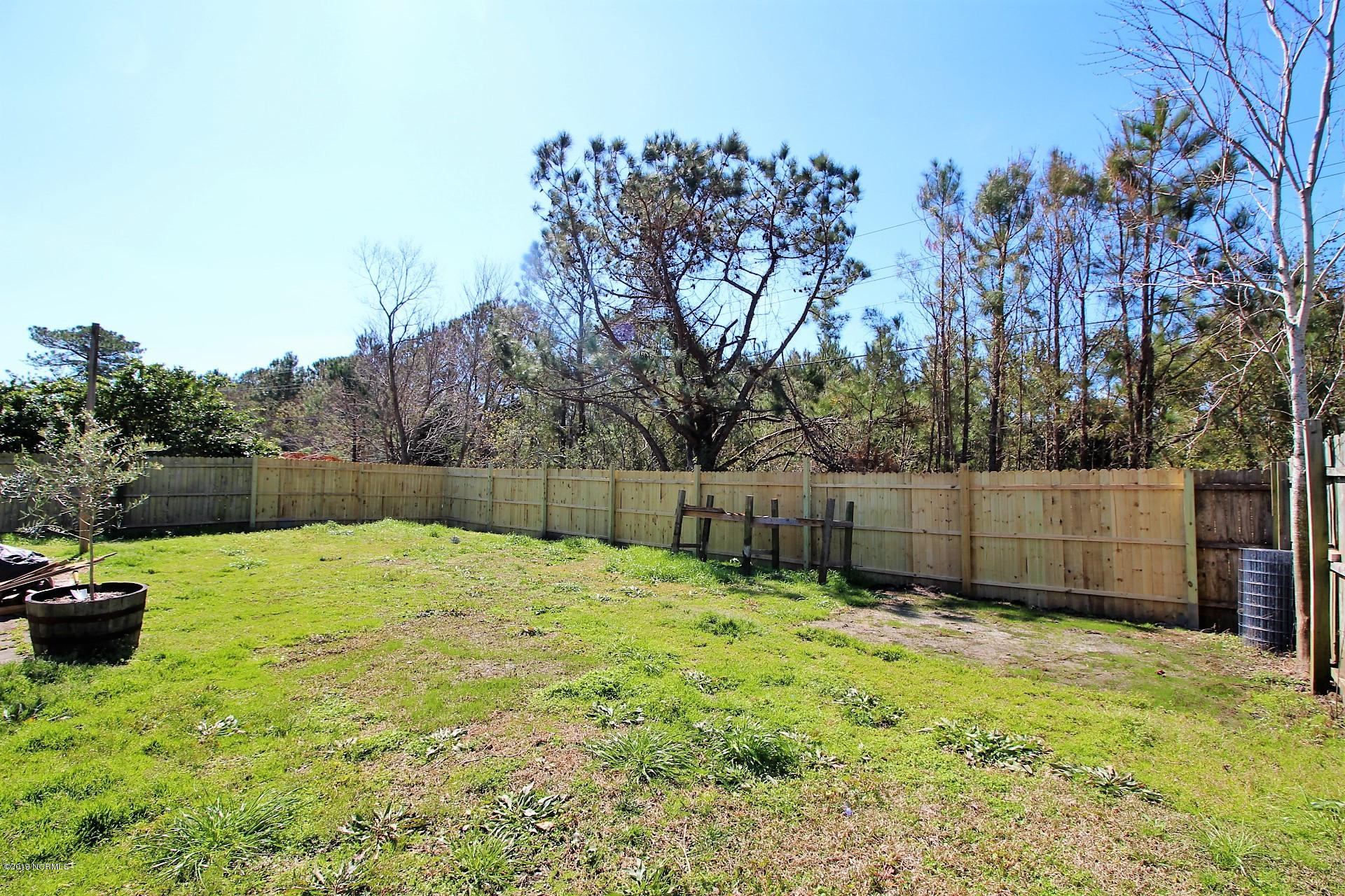 211 Foxhall Road Newport, NC 28570 - Photo 49 of 49 Room for your 4 legged friend!