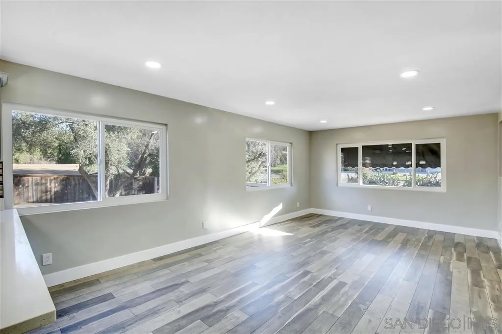 9314 Lakeview Road Lakeside, CA 92040 - Photo 6 of 25 Gallery Image 6