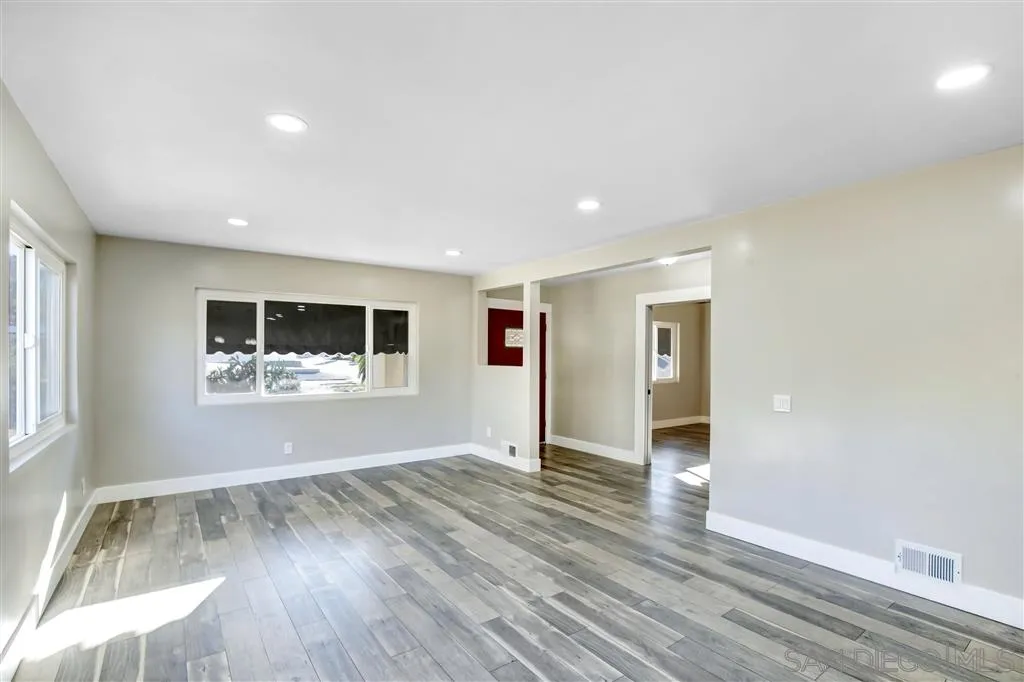 9314 Lakeview Road Lakeside, CA 92040 - Photo 7 of 25 Gallery Image 7