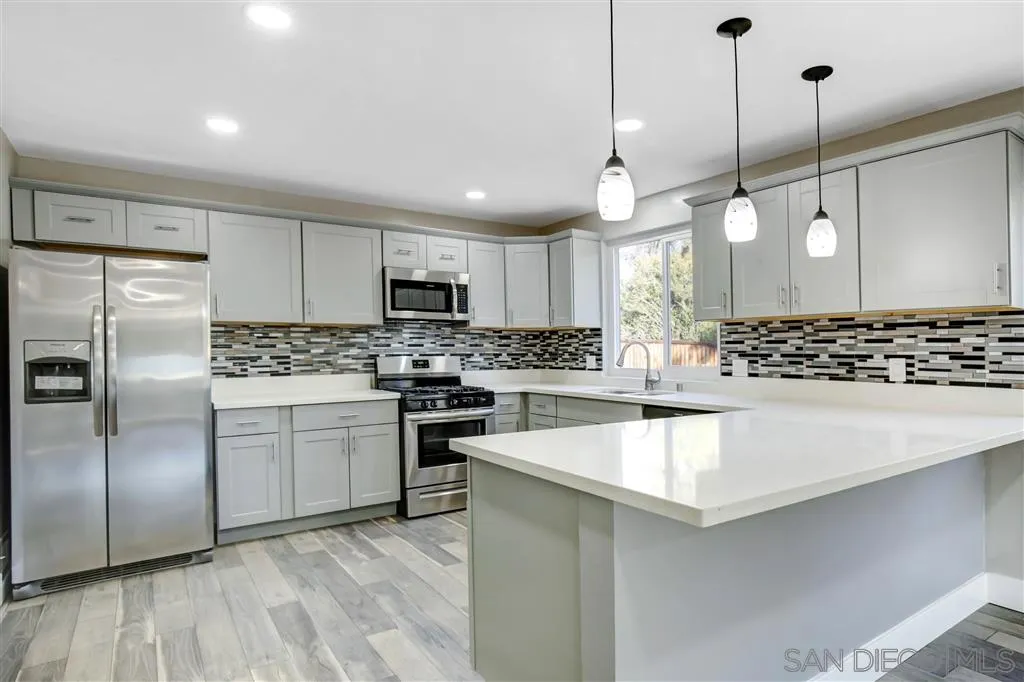 9314 Lakeview Road Lakeside, CA 92040 - Photo 8 of 25 Gallery Image 8