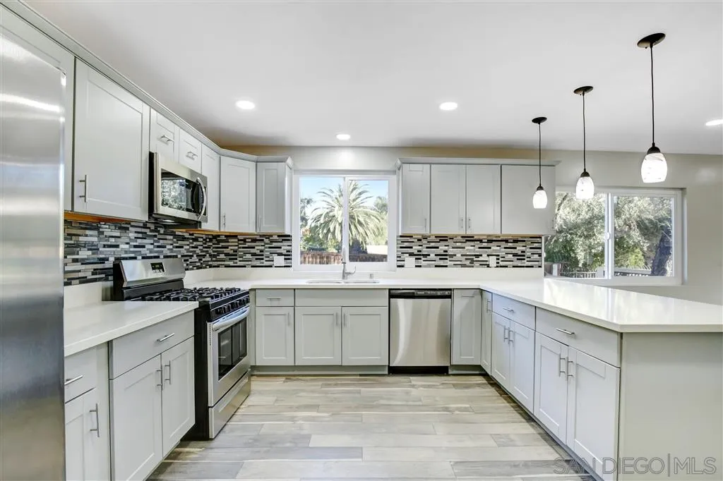 9314 Lakeview Road Lakeside, CA 92040 - Photo 9 of 25 Gallery Image 9