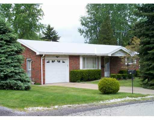 995 Locust Drive Monaca, PA 15061 - Photo 1 of 1 Gallery Image 1