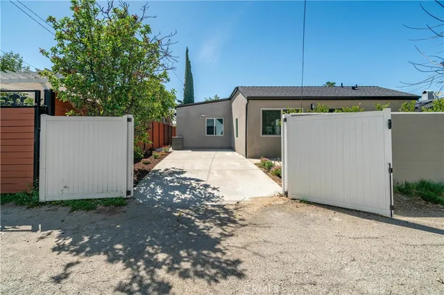 $5,000 | 1332 North Lincoln Street, Burbank, CA 91506