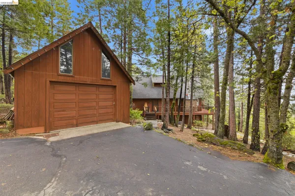 $620,000 | 25653 Tinkerbell Lane, Long Barn, CA 95335