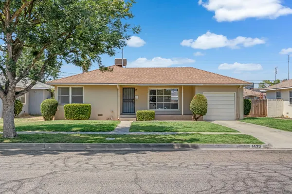 $325,000 | 1422 West Flint Way, Fresno, CA 93705