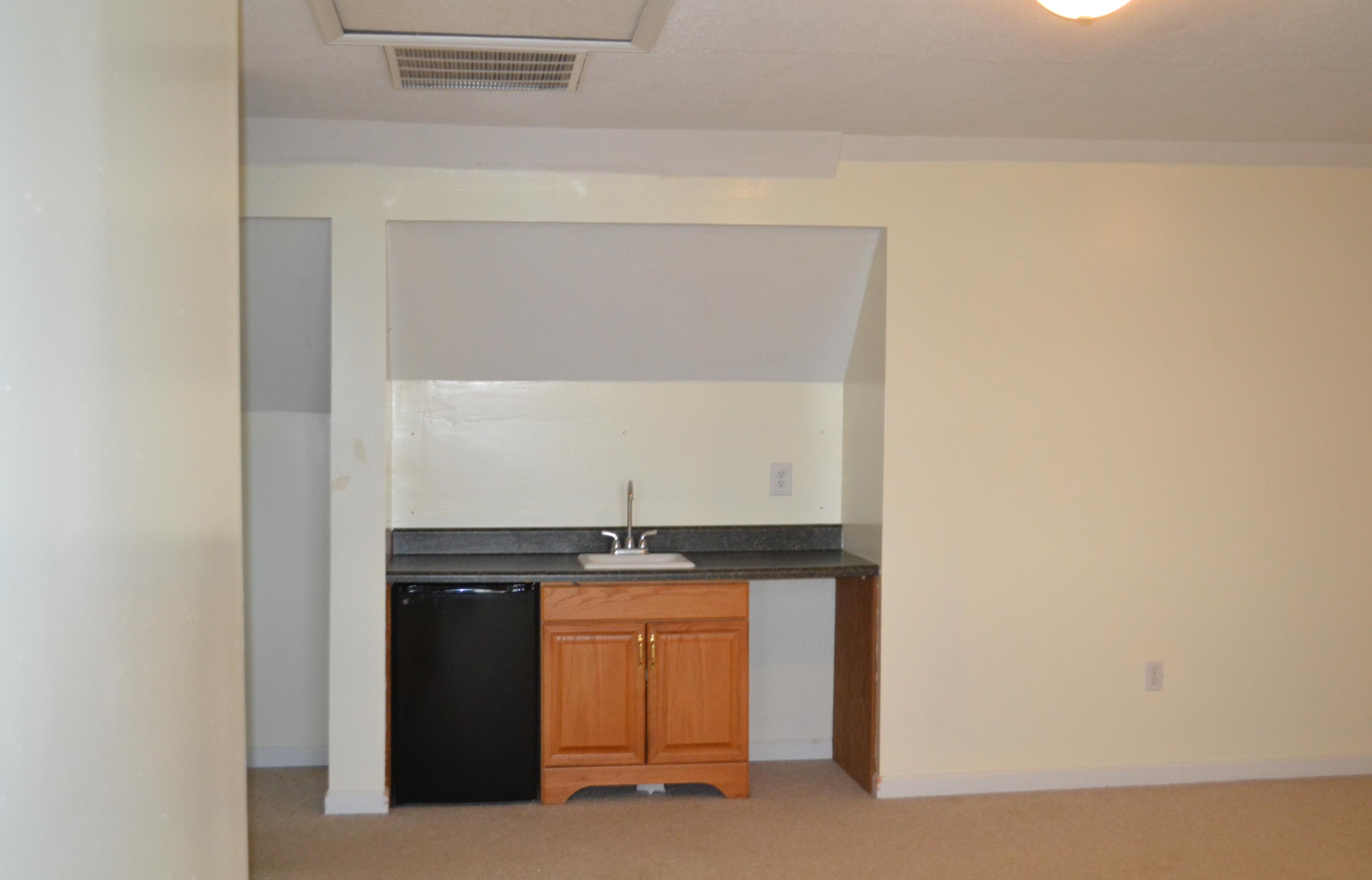 175 Kay Fork Road Union Hall, VA 24176 - Photo 34 of 62 Wet Bar