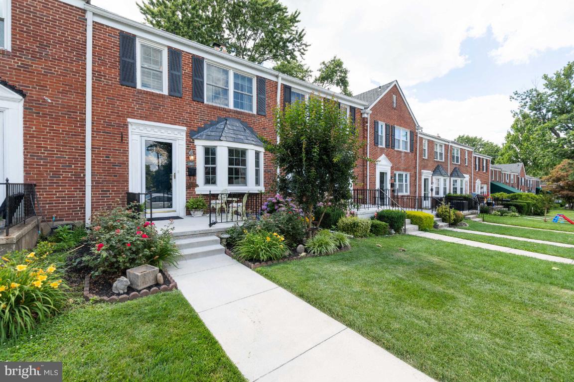 39 Regester Avenue Baltimore, MD 21212 - Photo 2 of 37