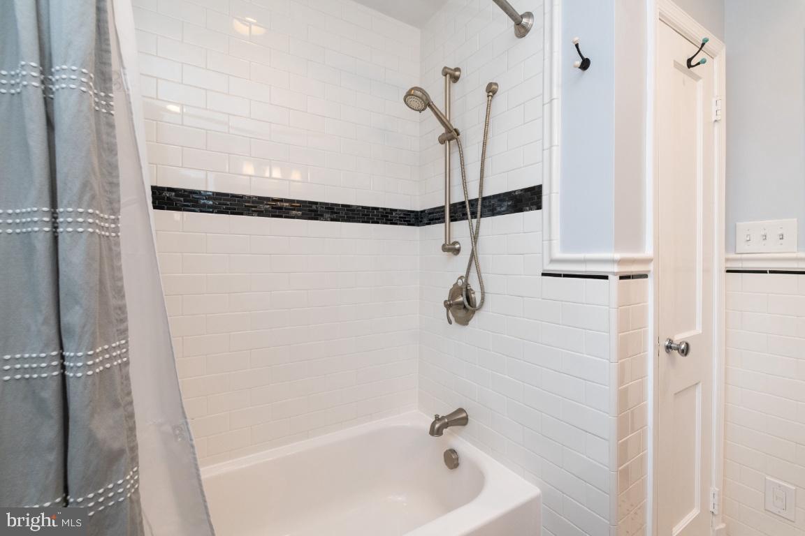 39 Regester Avenue Baltimore, MD 21212 - Photo 25 of 37