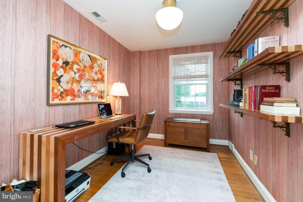 39 Regester Avenue Baltimore, MD 21212 - Photo 27 of 37