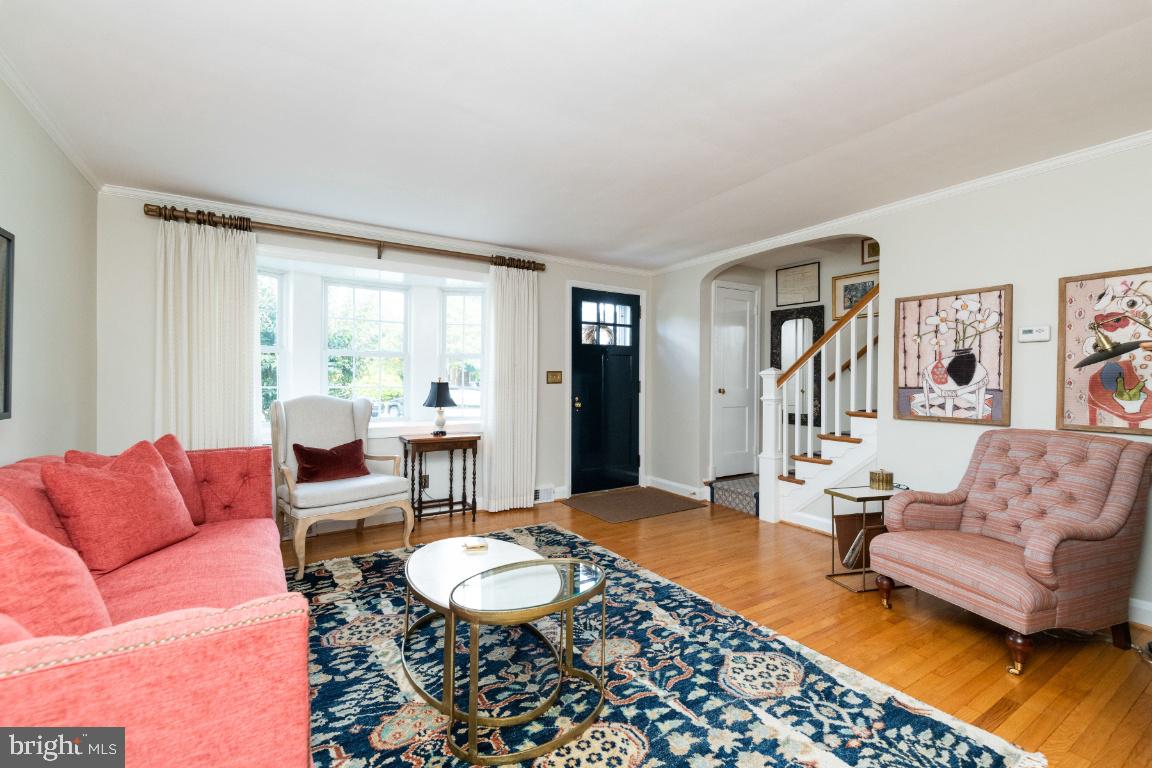 39 Regester Avenue Baltimore, MD 21212 - Photo 6 of 37