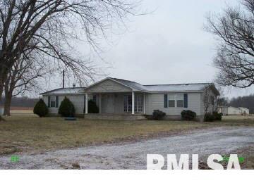 5209 Cross Road Salem, IL 62881 - Photo 1 of 1
