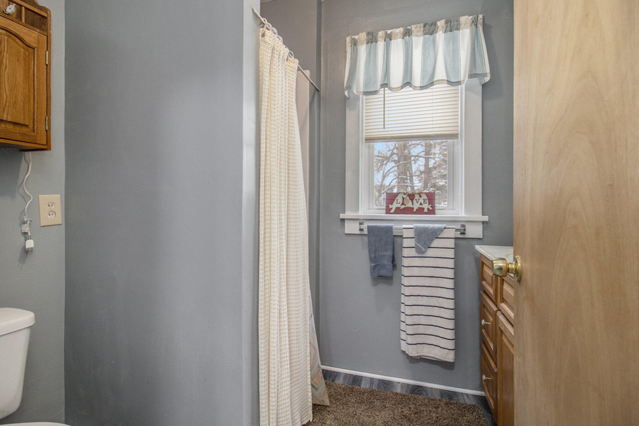 302 West Parkdale Road Manistee, MI 49660 - Photo 13 of 30 17