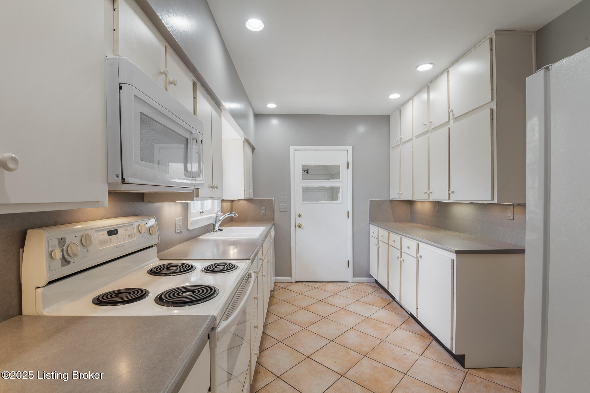 415 Oread Road Louisville, KY 40207 - Photo 24 of 60 415 Oread-24