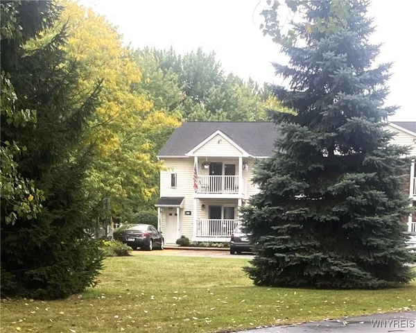 $1,400 | 4623 Chestnut Ridge Road, Unit B, Amherst, NY 14228