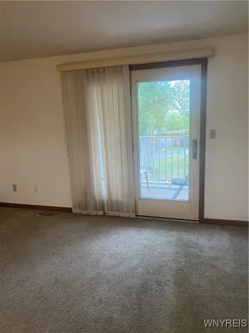 $1,400 | 4623 Chestnut Ridge Road, Unit B, Amherst, NY 14228